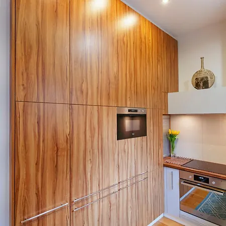 Hoza 55 - Piekny Cichy Ogrodek - Bezplatny Podziemny Parking - Free Parking - Better