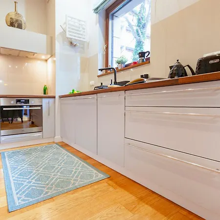 Hoza 55 - Piekny Cichy Ogrodek - Bezplatny Podziemny Parking - Free Parking - Better