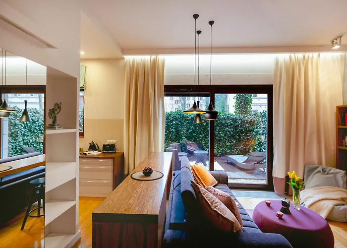 Hoza 55 - Piekny Cichy Ogrodek - Bezplatny Podziemny Parking - Free Parking - Better