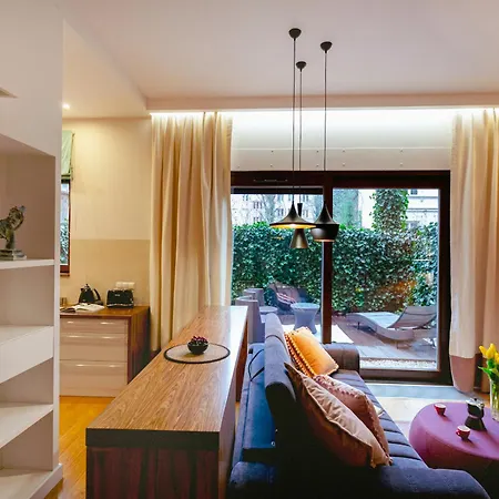 Hoza 55 - Piekny Cichy Ogrodek - Bezplatny Podziemny Parking - Free Parking - Better