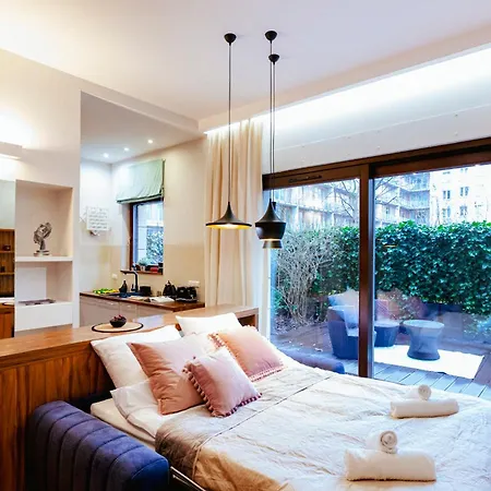 Apartment Hoza 55 - Piekny Cichy Ogrodek - Bezplatny Podziemny Parking - Free Parking - Better Warsaw