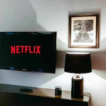 Hoza 55 - Piekny Cichy Ogrodek - Bezplatny Podziemny Parking - Free Parking - Better * Warsaw