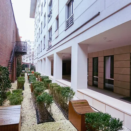 Apartment Hoza 55 - Piekny Cichy Ogrodek - Bezplatny Podziemny Parking - Free Parking - Better *