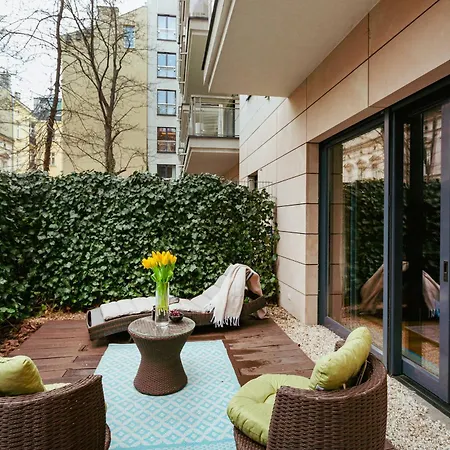 Hoza 55 - Piekny Cichy Ogrodek - Bezplatny Podziemny Parking - Free Parking - Better Apartment *